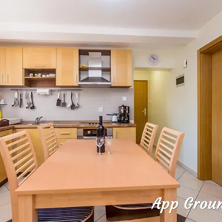 Apartment Maya Lorena Baška