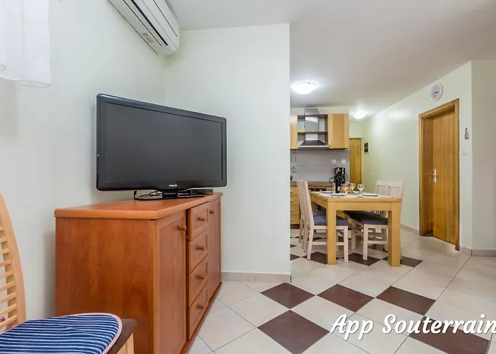 Maya Lorena * Baška