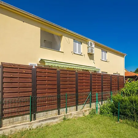 Apartment Maya Lorena