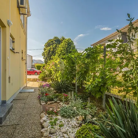 Maya Lorena Apartament Baška