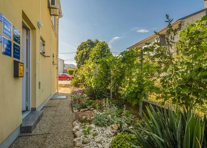 Maya Lorena Apartament Baška