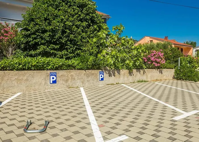 Maya Lorena * Baška